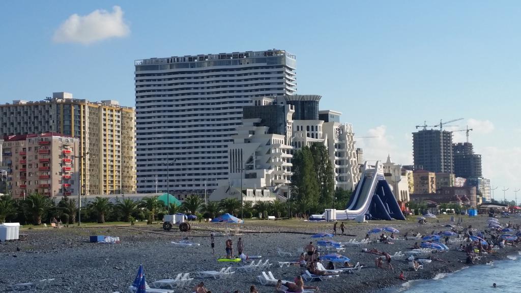 Orbi Dima Apart. Batumi Apartment ภายนอก รูปภาพ