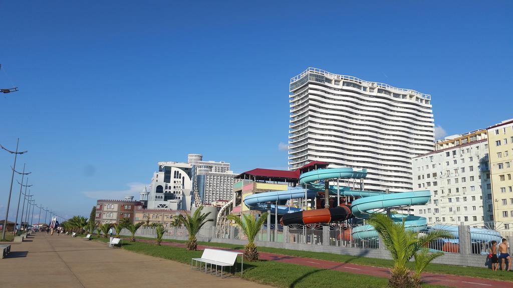 Orbi Dima Apart. Batumi Apartment ภายนอก รูปภาพ